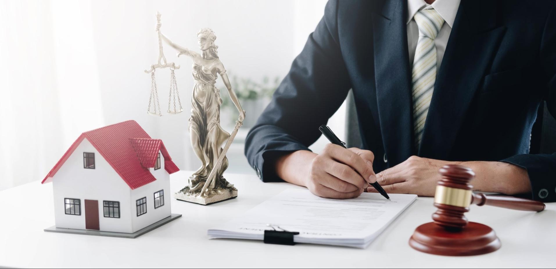 بهترین وکیل ملکی مشهد 