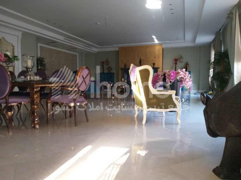 ÙØ±Ø´ØªÙ‡ Ú†Ù†Ø§Ø±Ø§Ù† 340 Ù…ØªØ± Ø§Ú©Ø§Ø²ÛŒÙˆÙ†